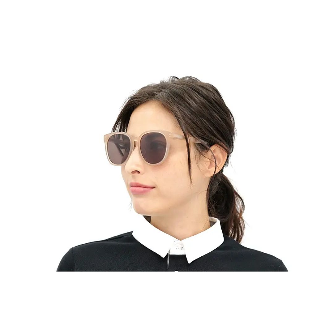 OWNDAYS | SUN White Full Rim Wellington right side